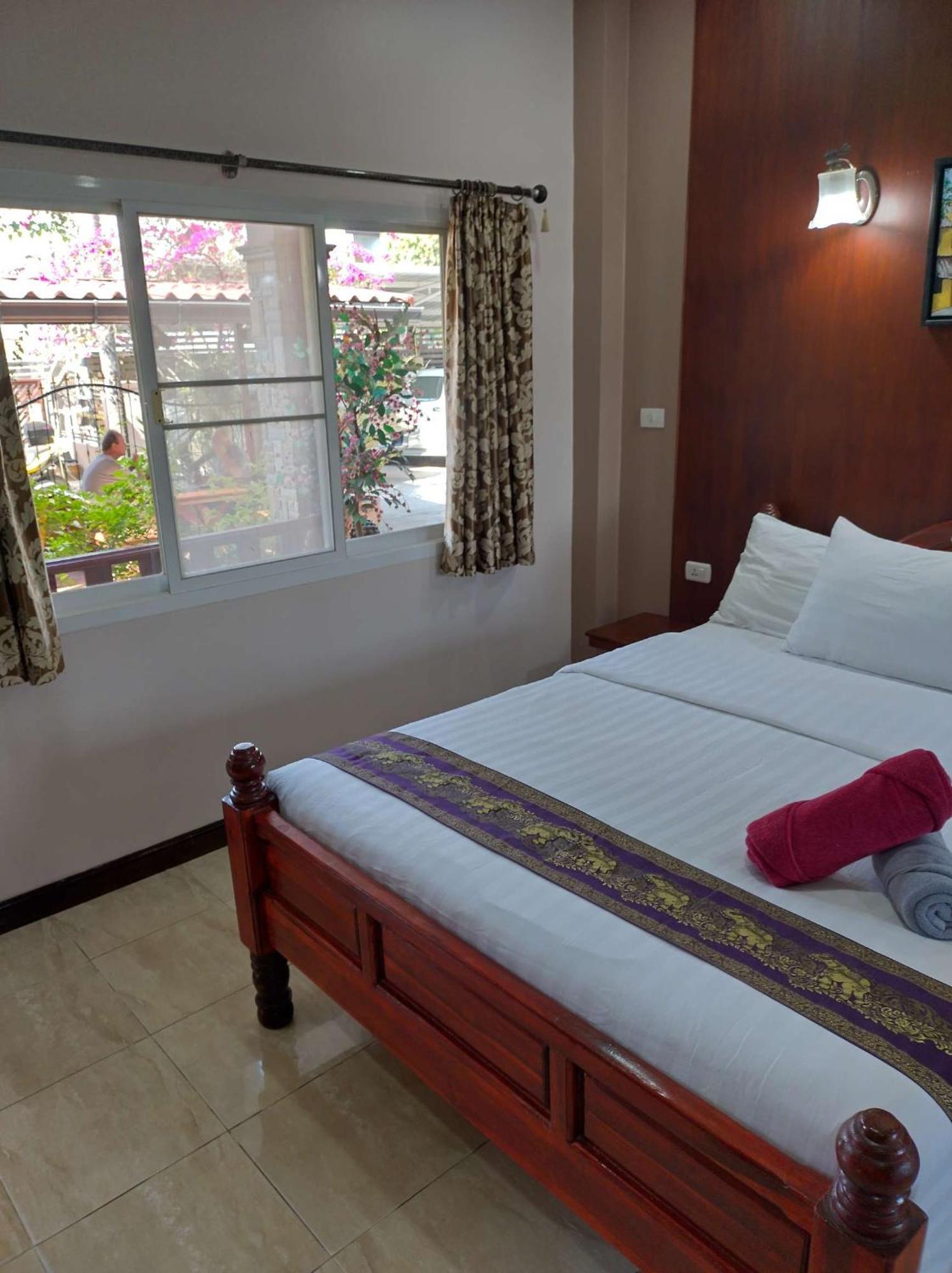 Mai Thai Guest House Khon Kaen Exterior foto